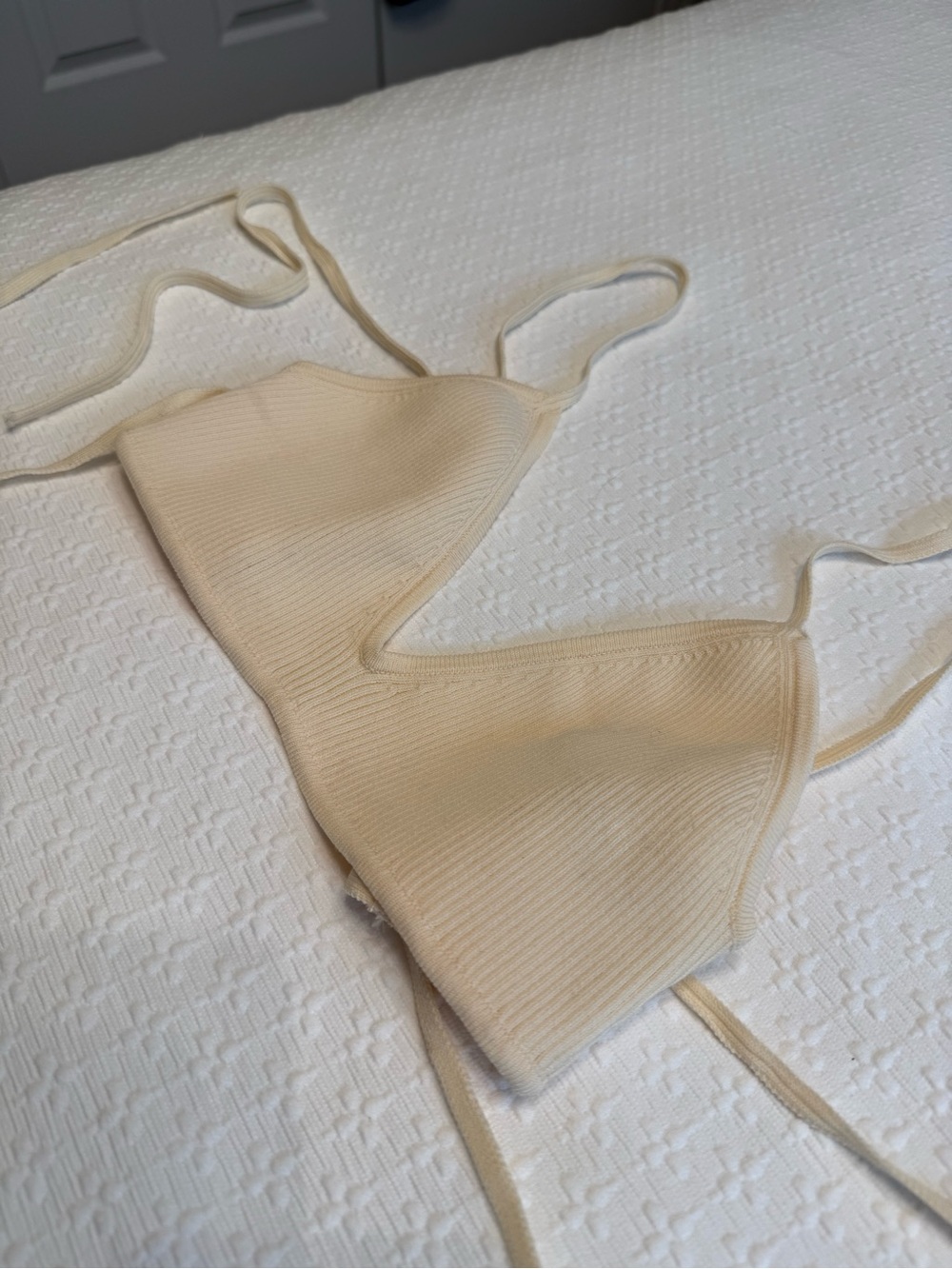 ZARA Ribbed Triangle Bralette - Picture 3 of 7